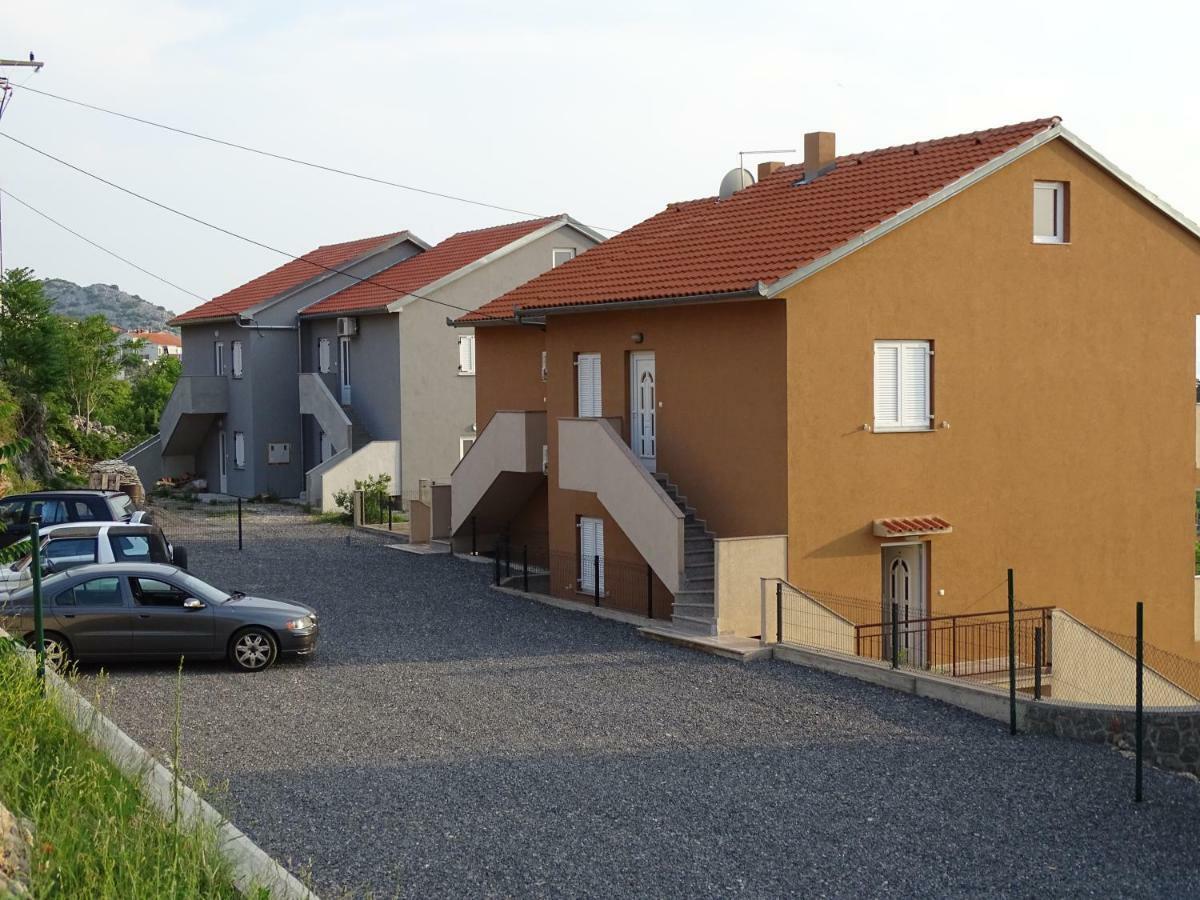 Slavica Apartments 2 Свети-Юрай Экстерьер фото