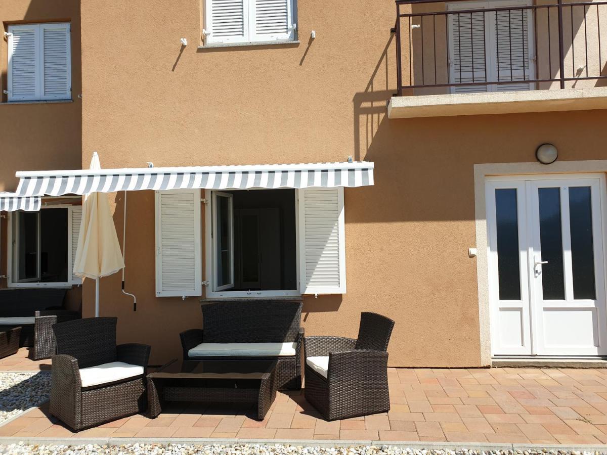 Slavica Apartments 2 Свети-Юрай Экстерьер фото